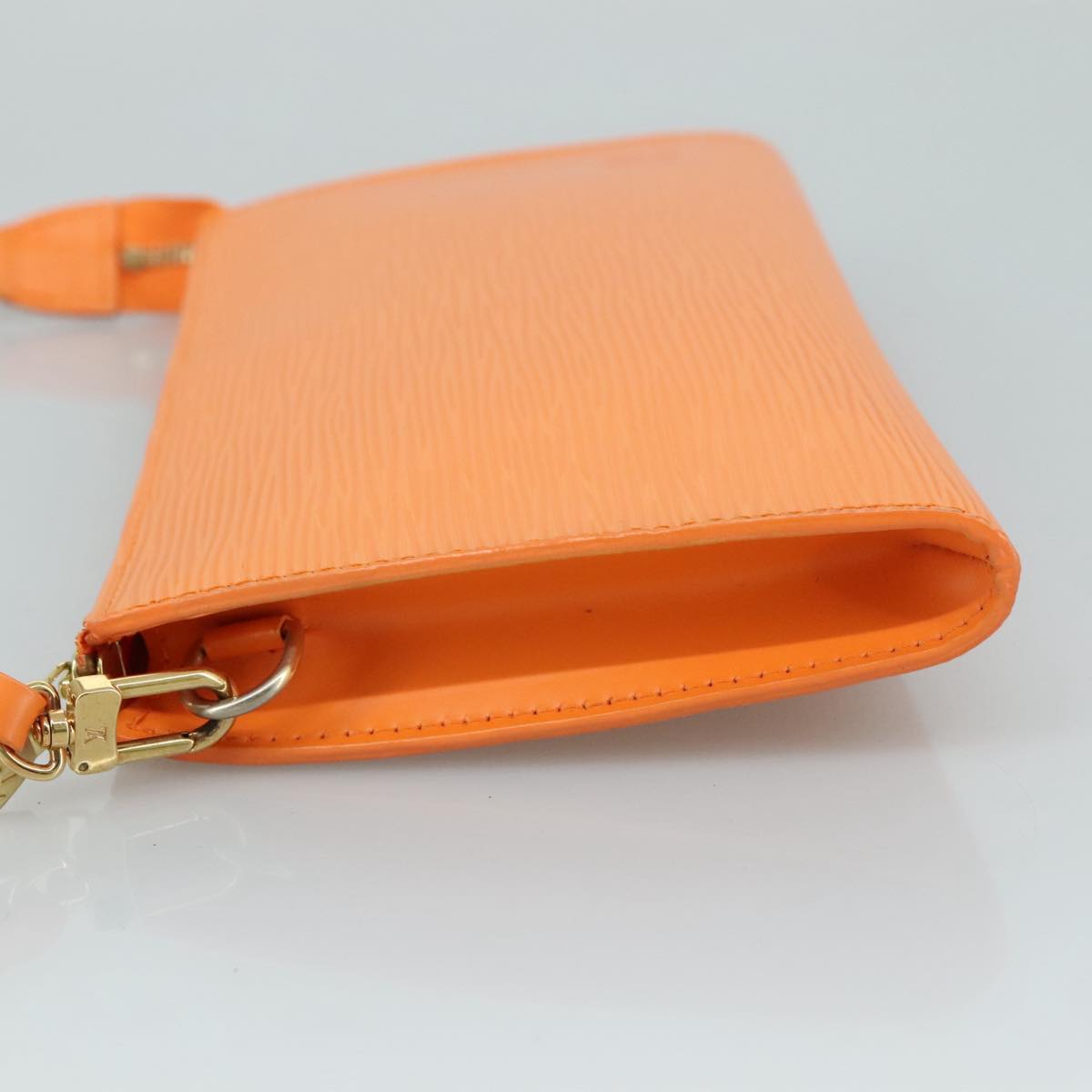 LOUIS VUITTON Epi Pochette Accessoires Pouch Orange Mandarin M5294H 94485
