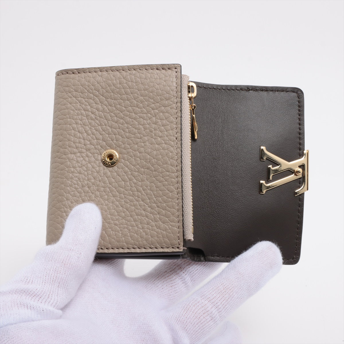 Louis Vuitton  Portfolio Capsule XS M68747   at