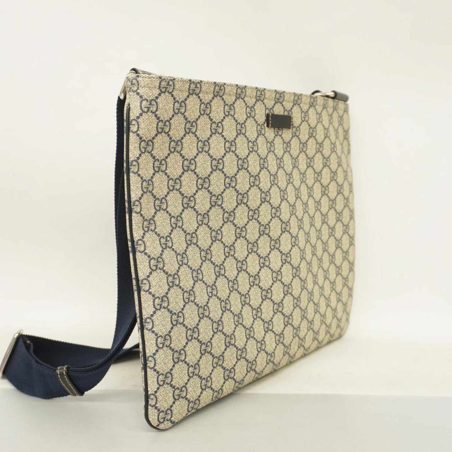Luxury Gucci Trending 2025 Gg Supreme  Canvas Shoulder Bag ()