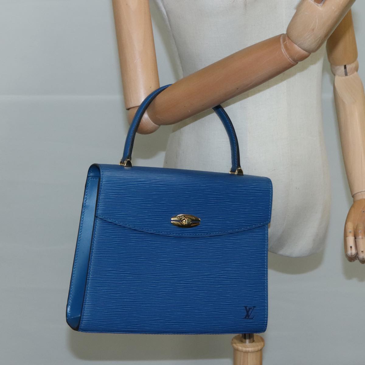 LOUIS VUITTON Epi Sac Plat PM Hand Bag Black M58658 LV 95148