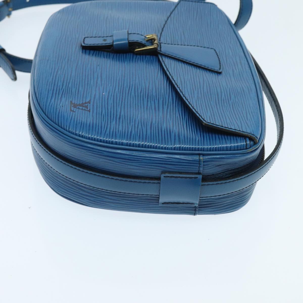 LOUIS VUITTON Epi June Feuille Shoulder Bag Blue M52155 LV 95244