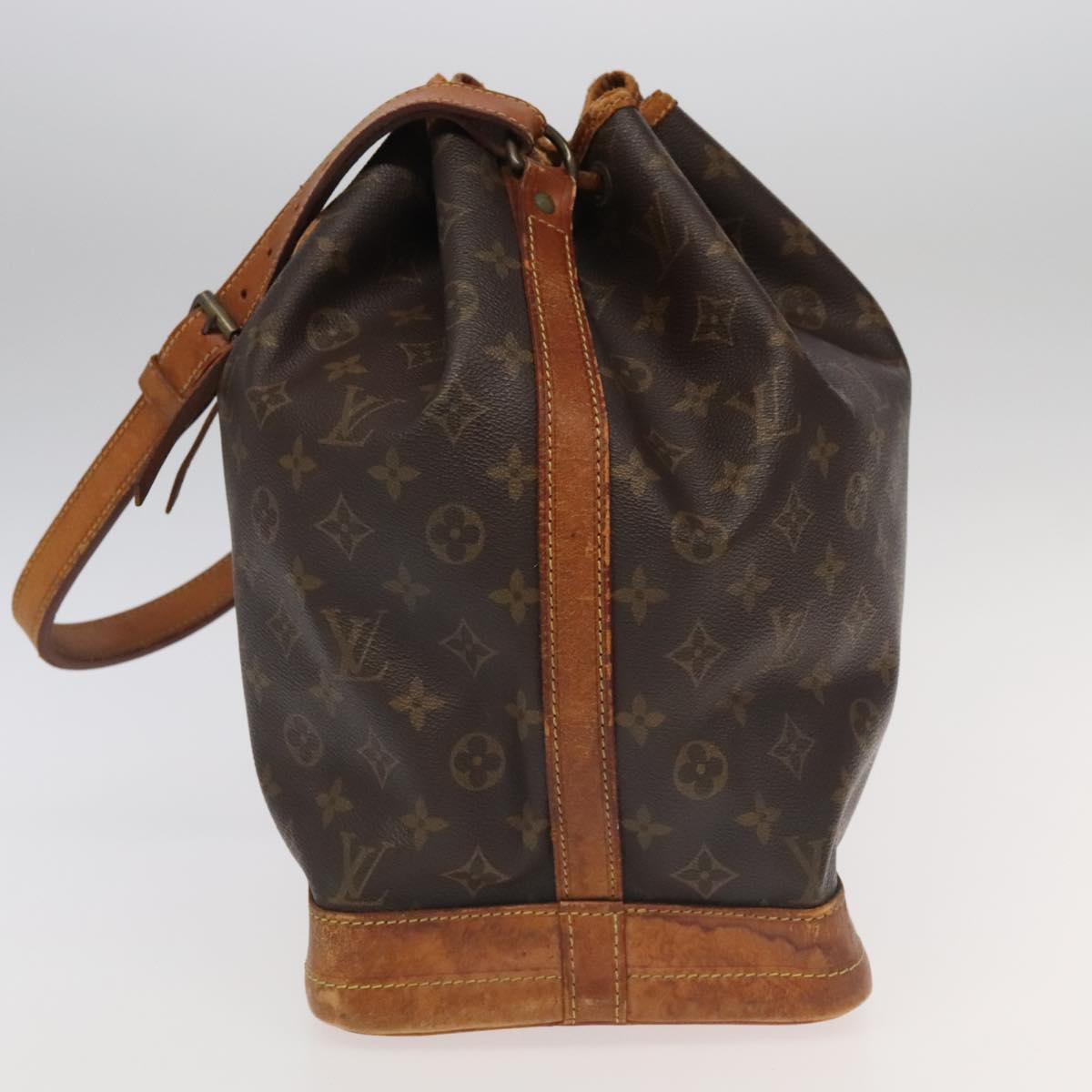 LOUIS VUITTON Monogram Noe Shoulder Bag M42224 LV 95403
