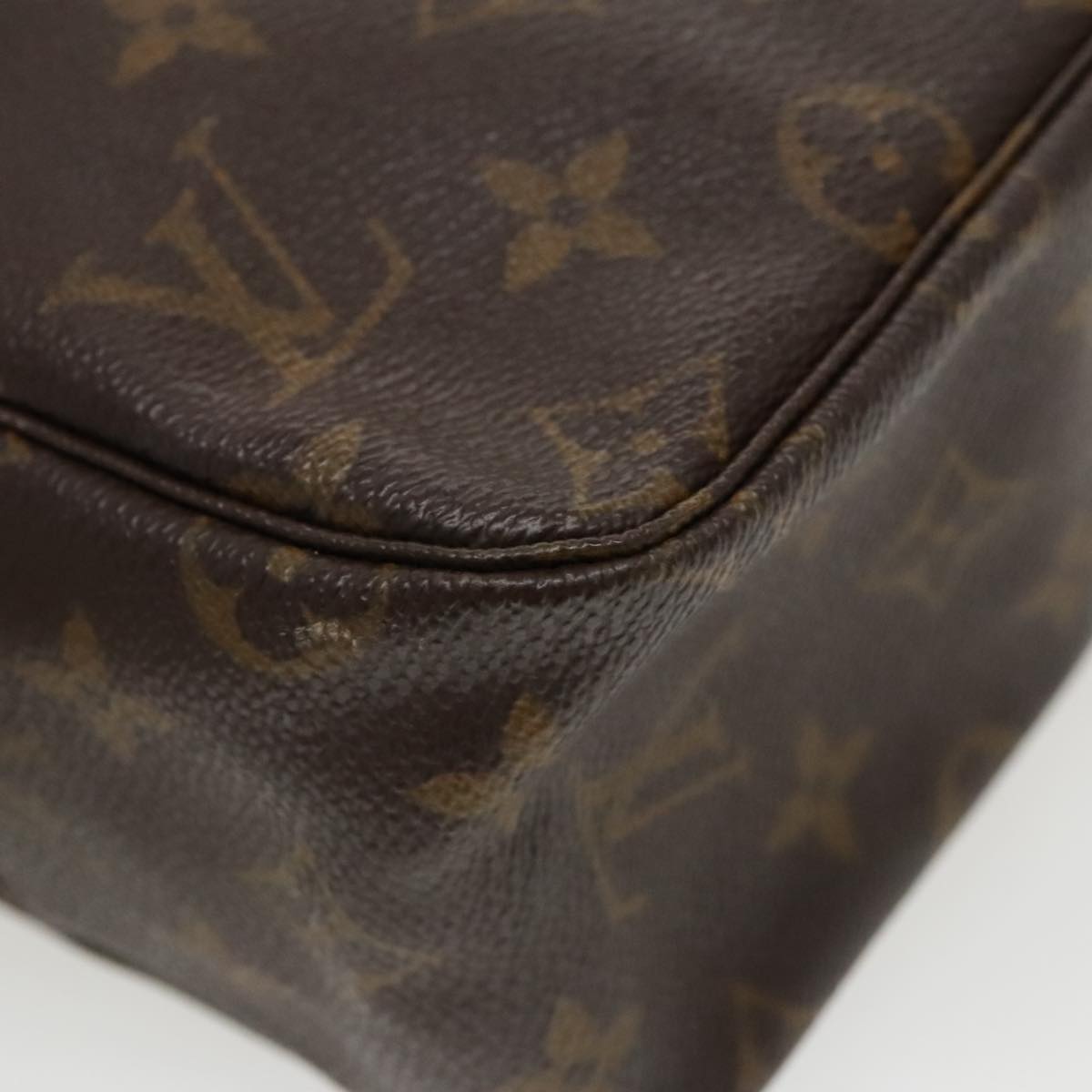 LOUIS VUITTON Monogram Trousse Toilette 28 Clutch Bag M47522 LV 95761