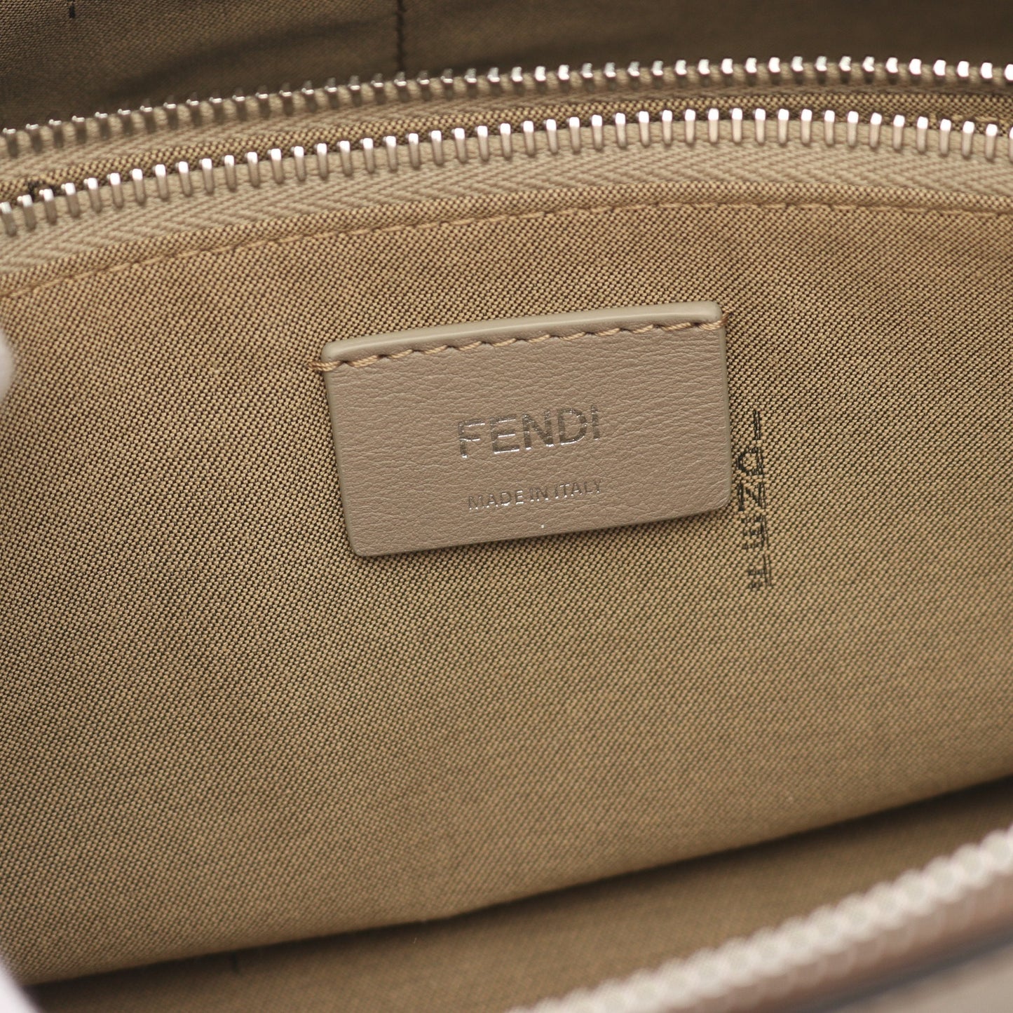 Luxury Fendi BY THE WAY MEDIUM By the way Medium Handbag Leather Gray beige 2WAY