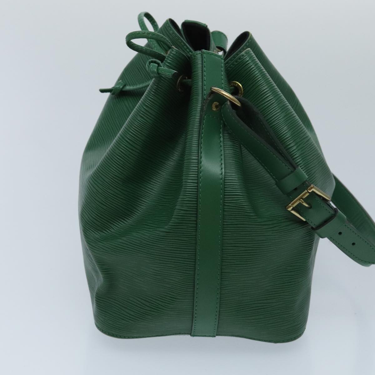 LOUIS VUITTON Epi Petit Noe Shoulder Bag Green M44102 LV 96263