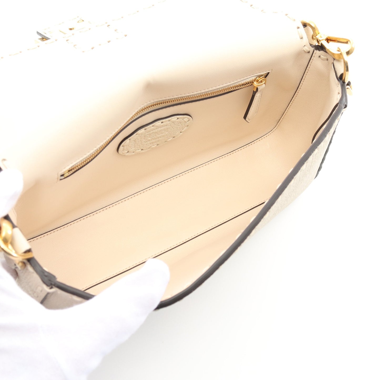 Luxury Fendi Mamma bucket Handbag Leather Light beige 2WAY