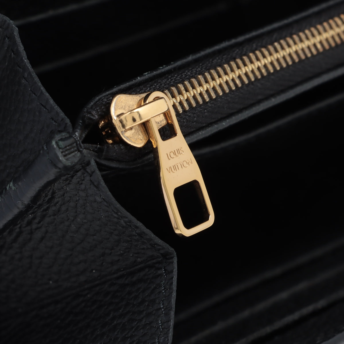 Louis Vuitton Monogram Amplant Portfolio Sarah M61182 Inside dirty degradation hook relaxation