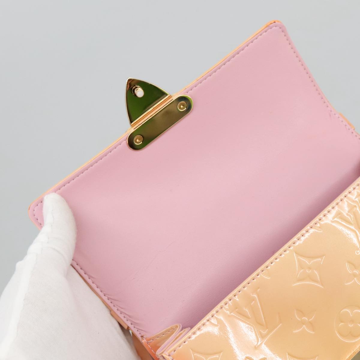LOUIS VUITTON Vernis Spring Street Hand Bag Marshmallow Pink M91033 96826