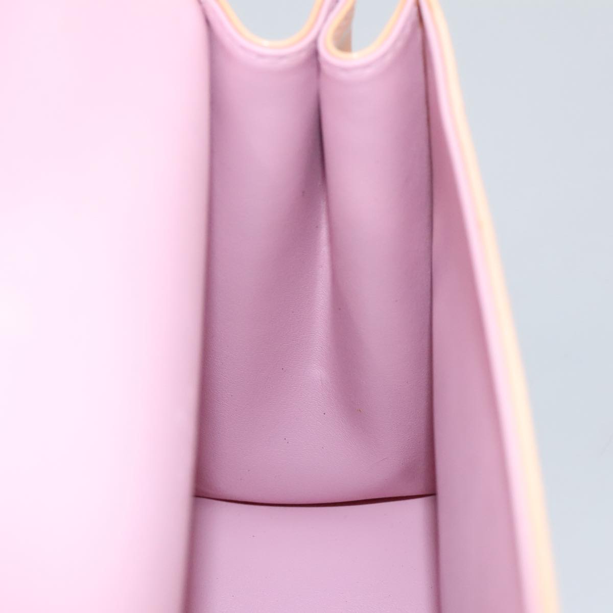 LOUIS VUITTON Vernis Spring Street Hand Bag Marshmallow Pink M91033 96826