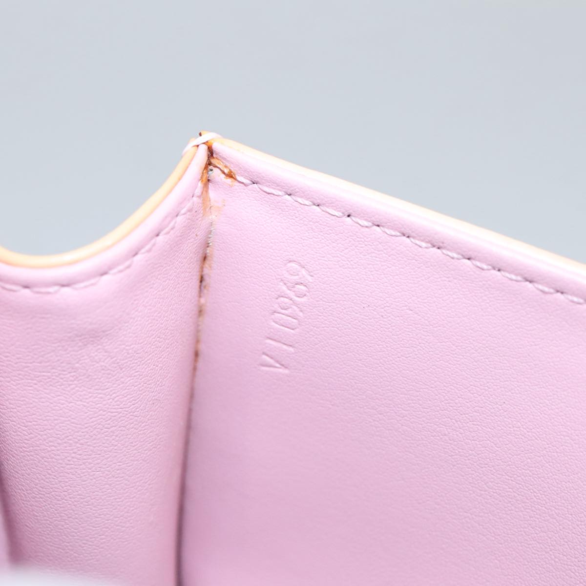 LOUIS VUITTON Vernis Spring Street Hand Bag Marshmallow Pink M91033 96826