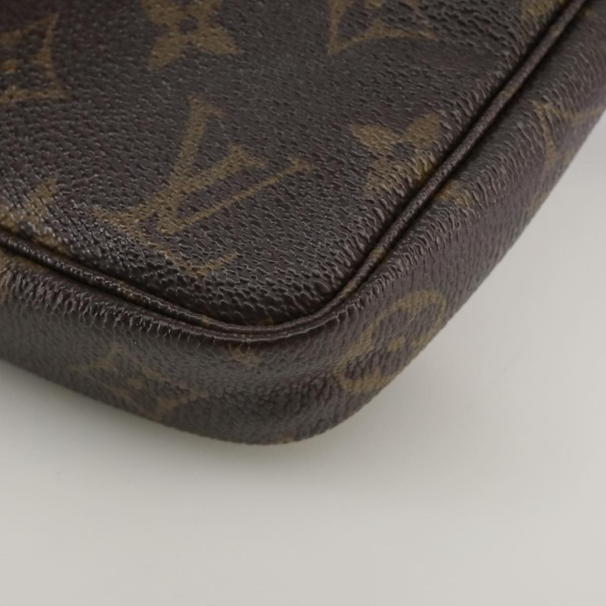LOUIS VUITTON Monogram Pochette Accessoires Pouch M51980 LV 96836