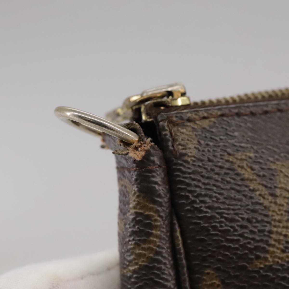 LOUIS VUITTON Monogram Pochette Accessoires Pouch M51980 LV 96836