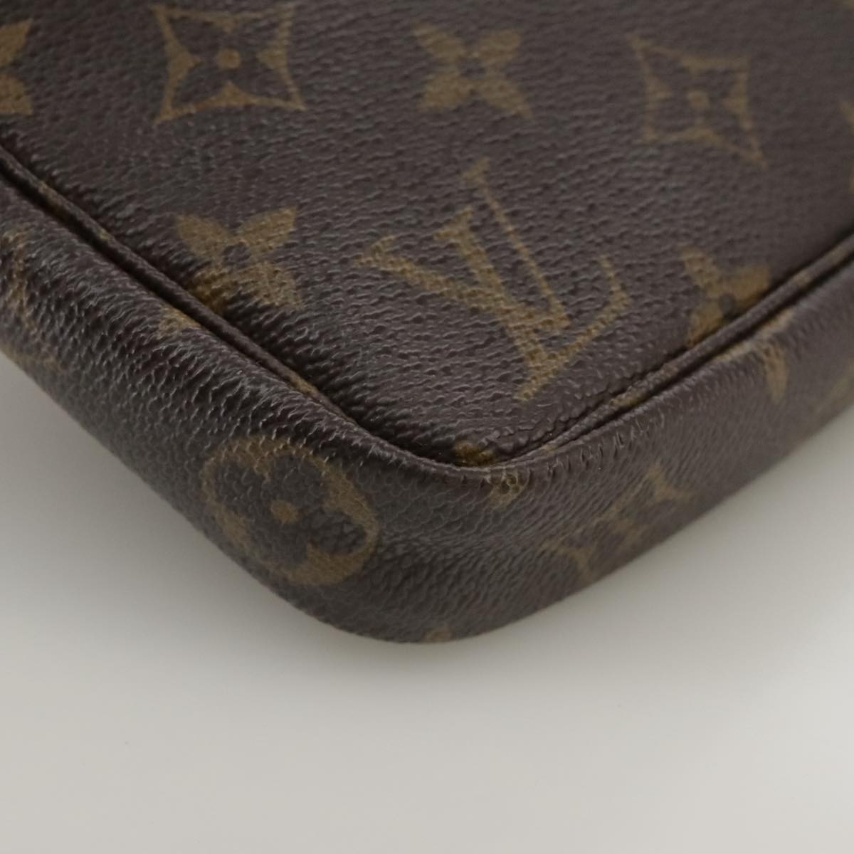 LOUIS VUITTON Monogram Pochette Accessoires Pouch M51980 LV 96836