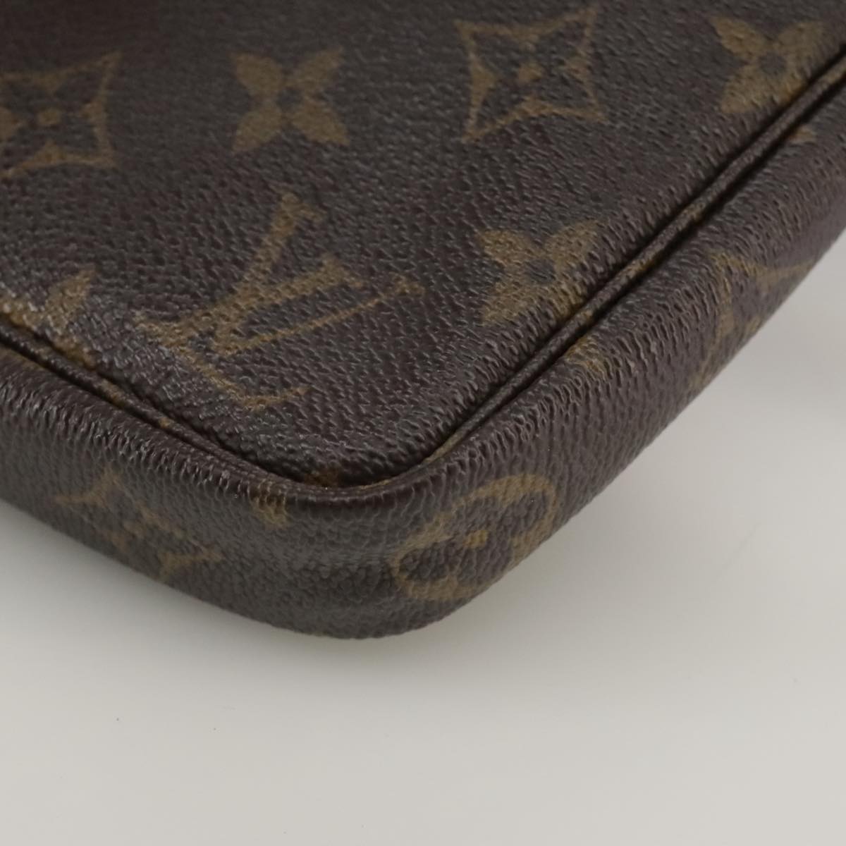 LOUIS VUITTON Monogram Pochette Accessoires Pouch M51980 LV 96836