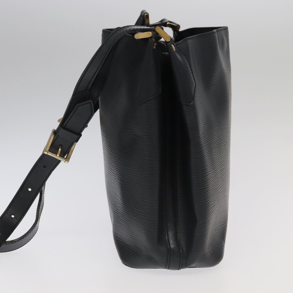 LOUIS VUITTON Epi Mandala MM Shoulder Bag Black M58892 LV 96870