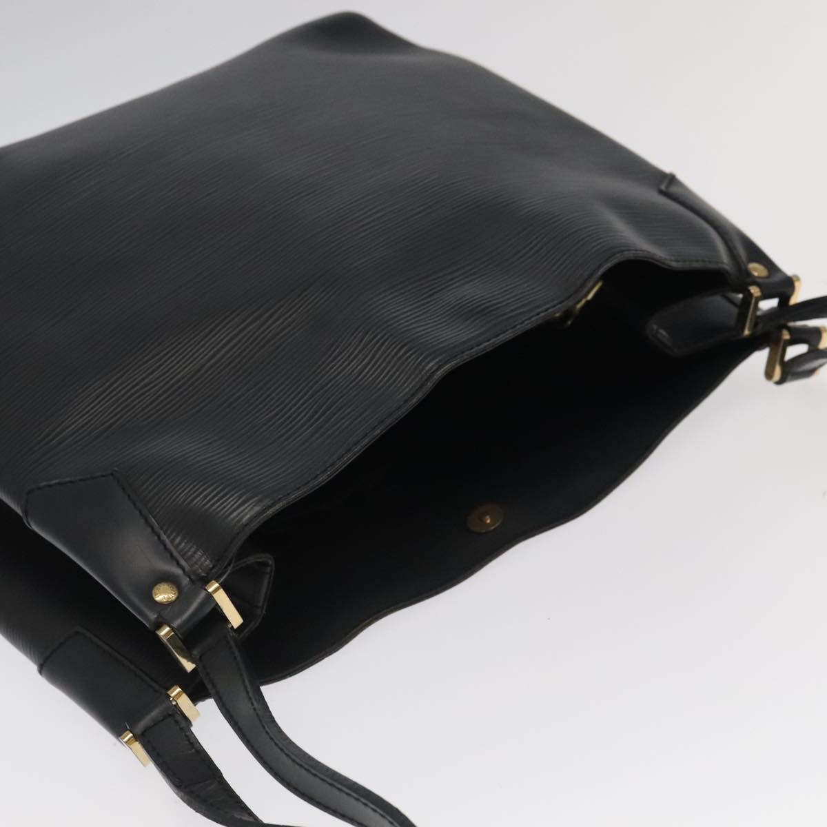 LOUIS VUITTON Epi Mandala MM Shoulder Bag Black M58892 LV 96870