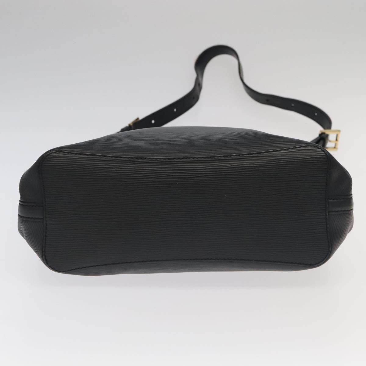 LOUIS VUITTON Epi Mandala MM Shoulder Bag Black M58892 LV 96870