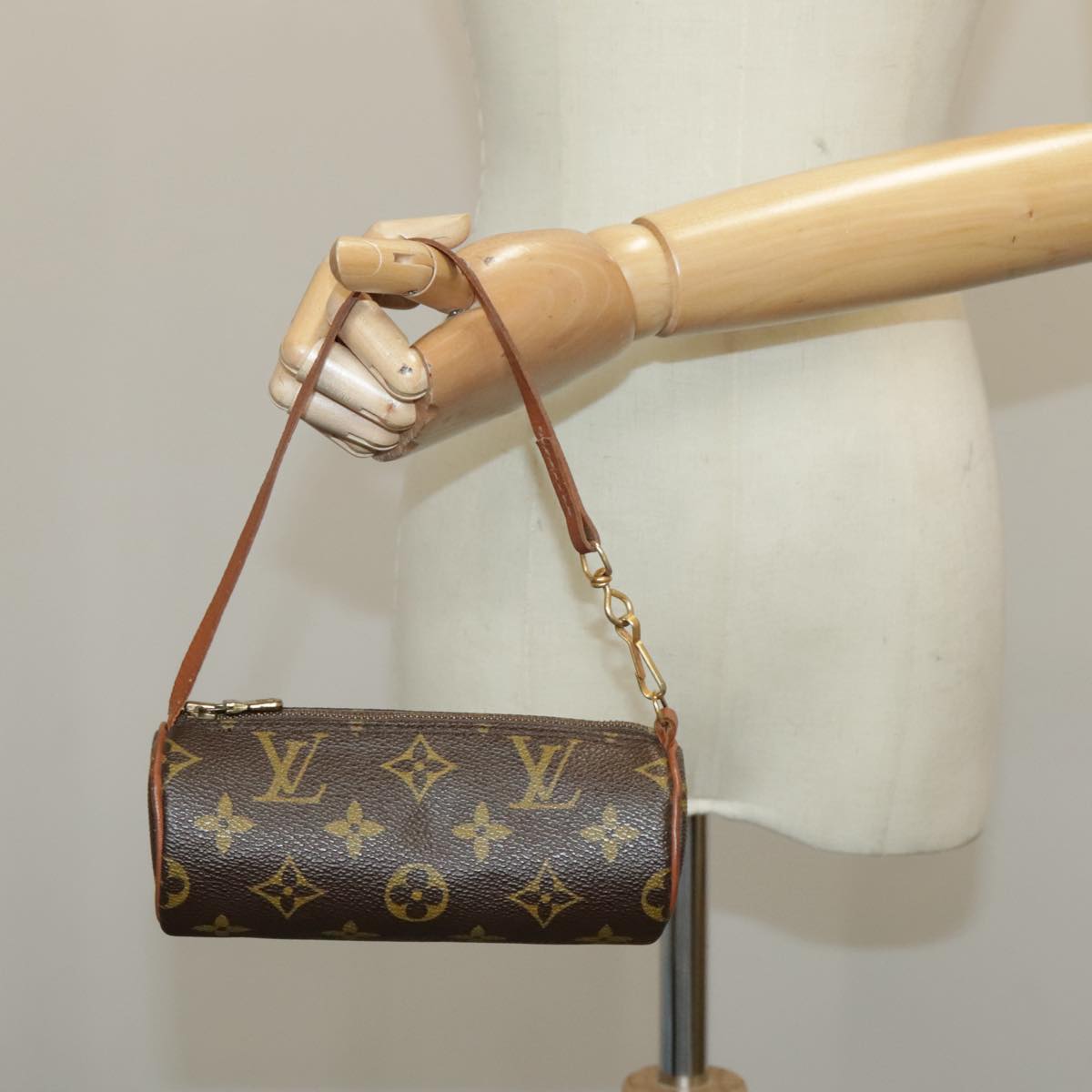 LOUIS VUITTON Monogram Papillon Pouch Pouch LV 96903
