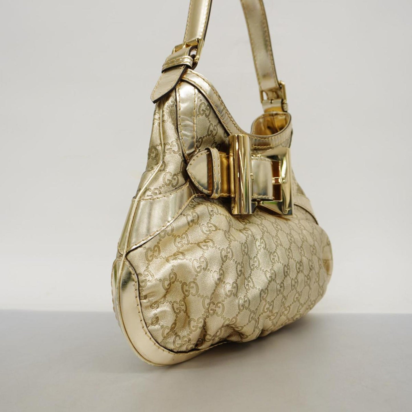 Luxury Gucci Trending 2025 Luxury Gucci Trending 2025ssima  Leather Shoulder Bag ()