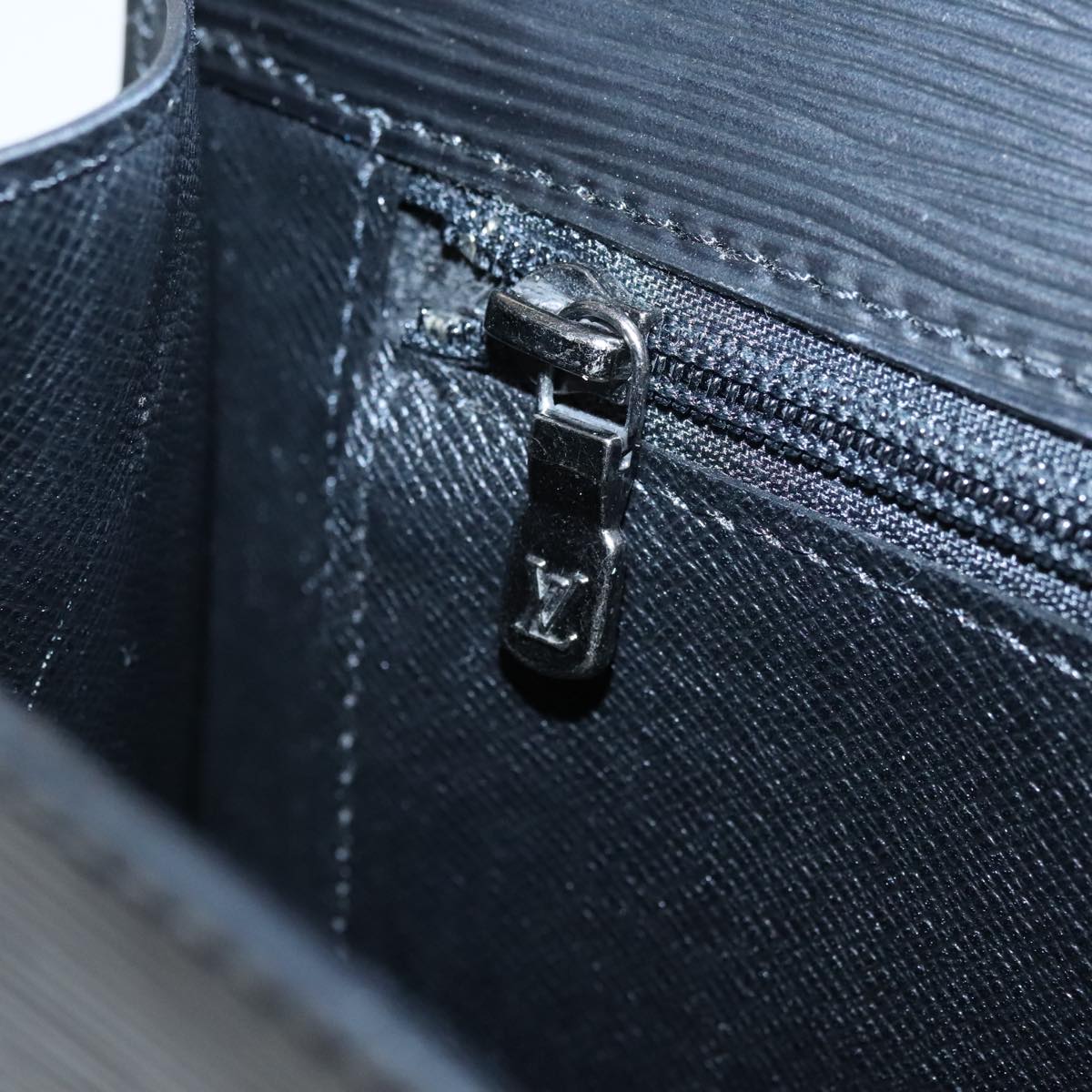 LOUIS VUITTON Epi Chaillot Clutch Bag Black M52542 LV 97378
