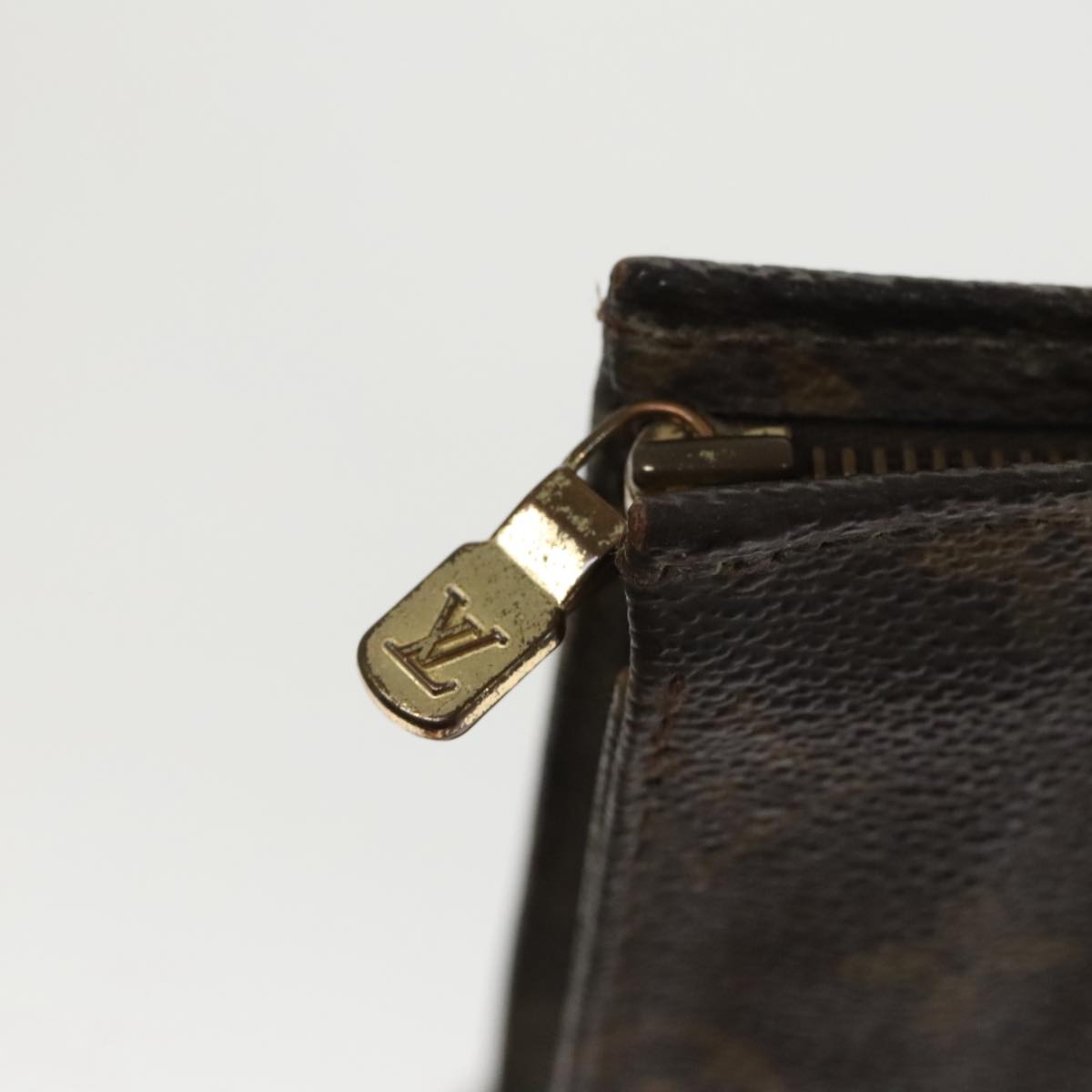 LOUIS VUITTON Monogram Poche Toilette 26 Pouch M47542 LV 97561