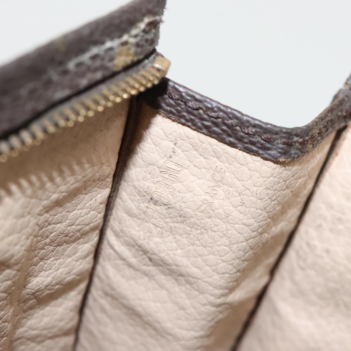 LOUIS VUITTON Monogram Poche Toilette 26 Pouch M47542 LV 97561