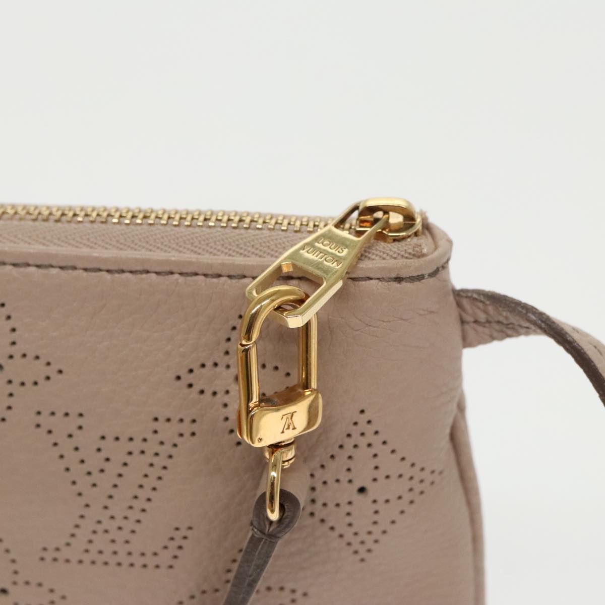 LOUIS VUITTON Mahina Serene PM Pouch Leather Rose M94276 LV 97620