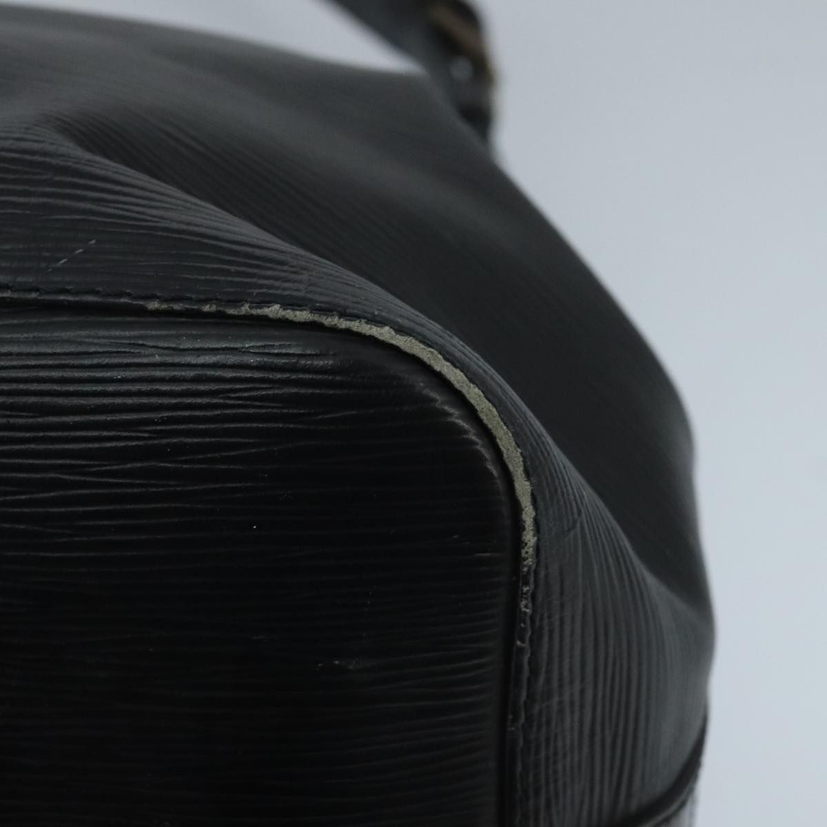 LOUIS VUITTON Epi Petit Noe Shoulder Bag Black M44102 LV 97686