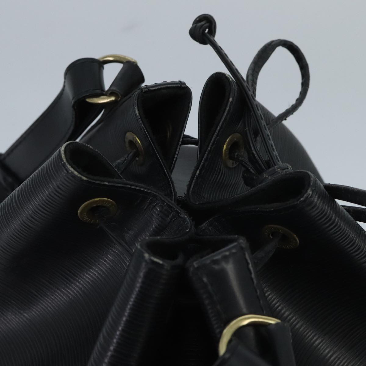 LOUIS VUITTON Epi Petit Noe Shoulder Bag Black M44102 LV 97686