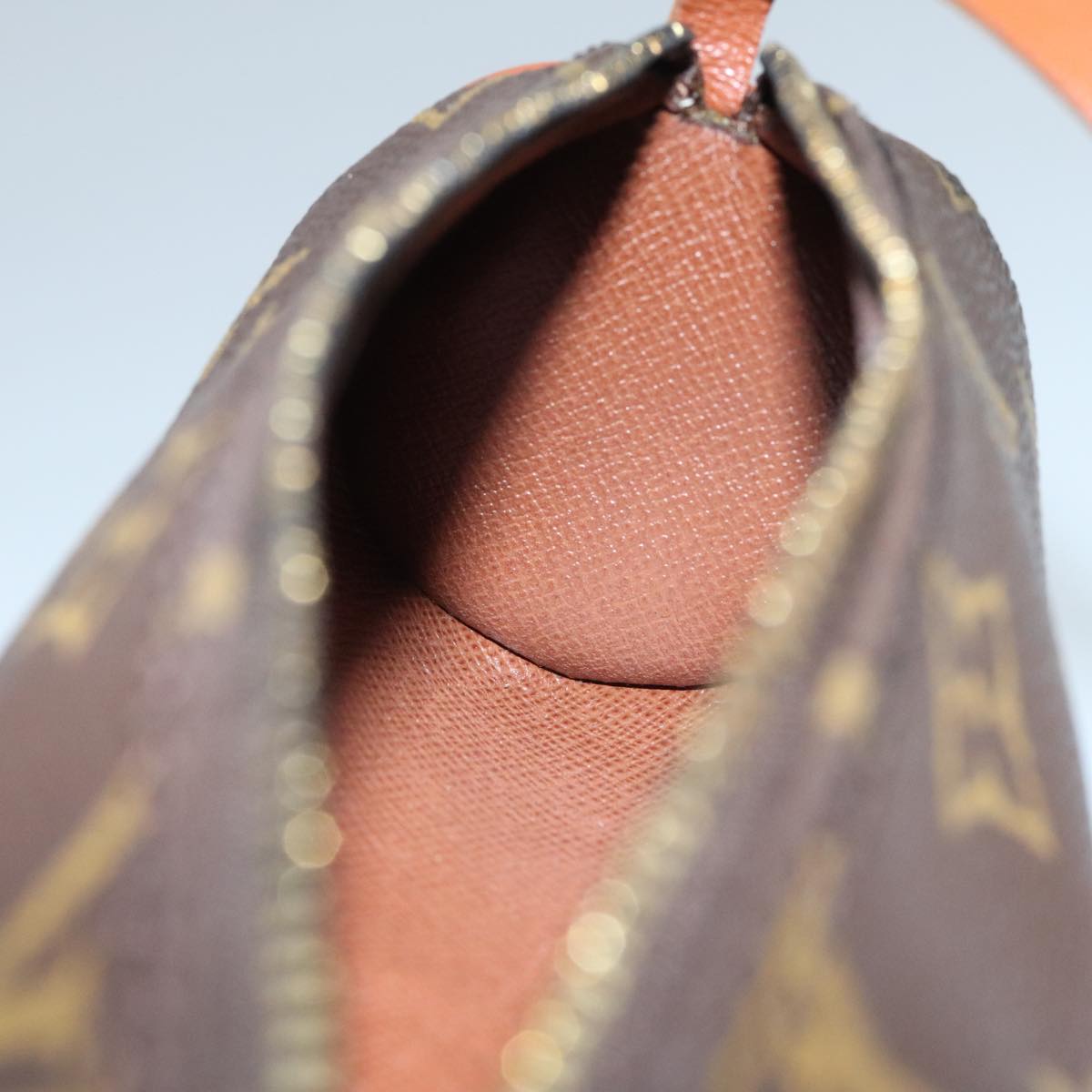 LOUIS VUITTON Monogram Papillon Pouch Pouch Vintage LV 97716