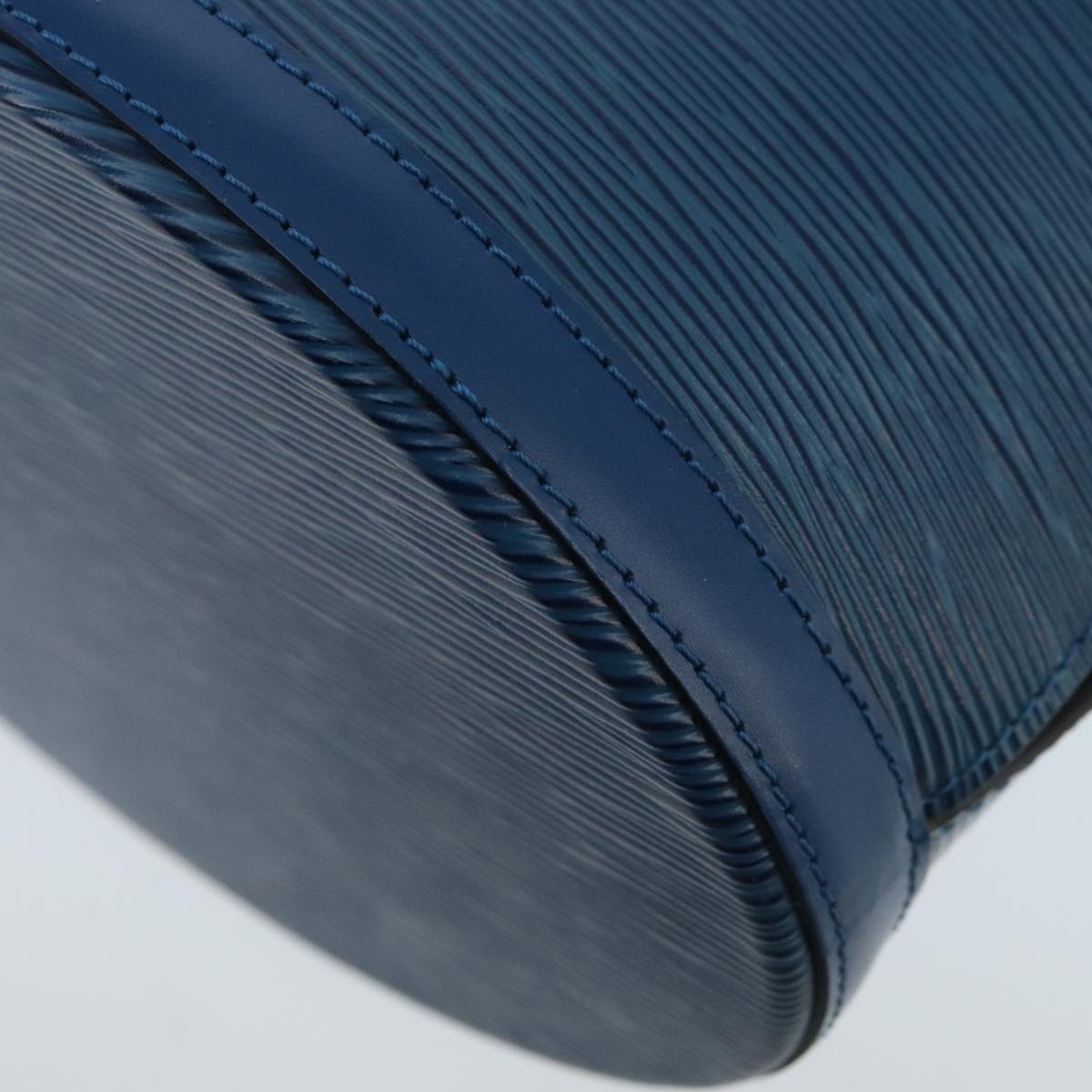 LOUIS VUITTON Epi Cluny Shoulder Bag Blue M52255 LV 97727