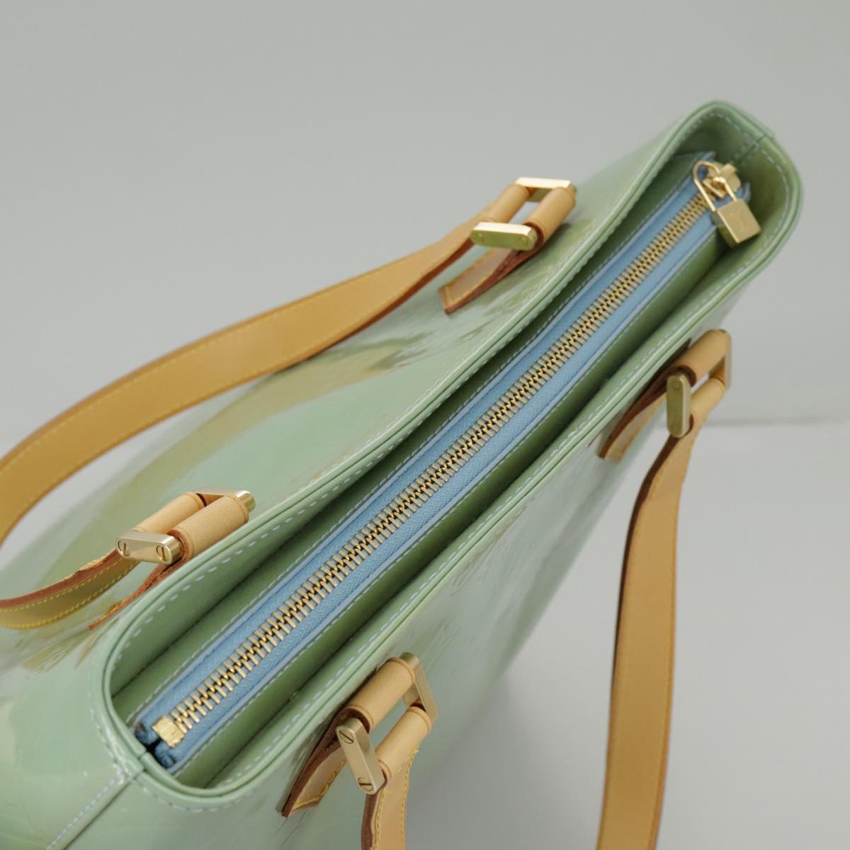 LOUIS VUITTON Monogram Vernis Houston Hand Bag Baby Blue M91005 LV 97842