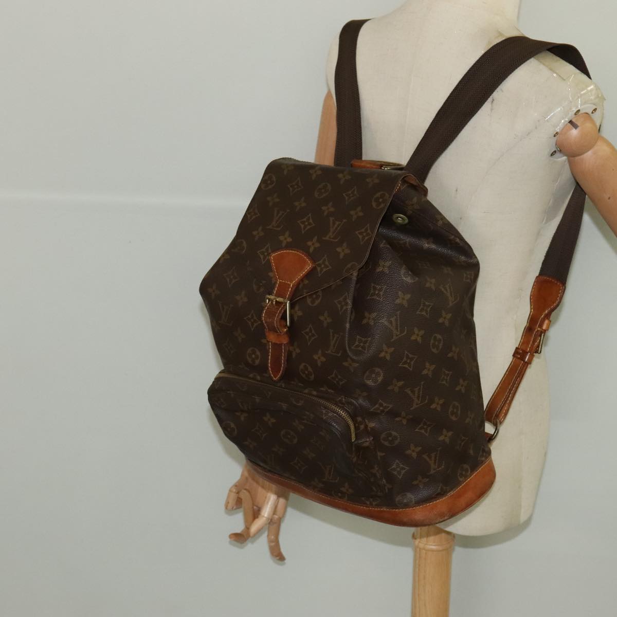 LOUIS VUITTON Monogram Montsouris MM Backpack M51136 LV 97846