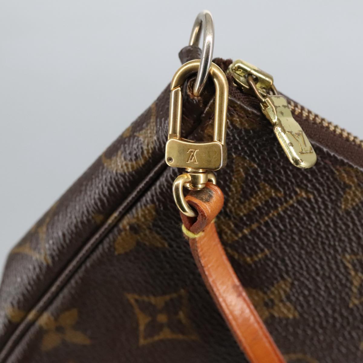 LOUIS VUITTON Monogram Pochette Accessoires Pouch M51980 LV 97900