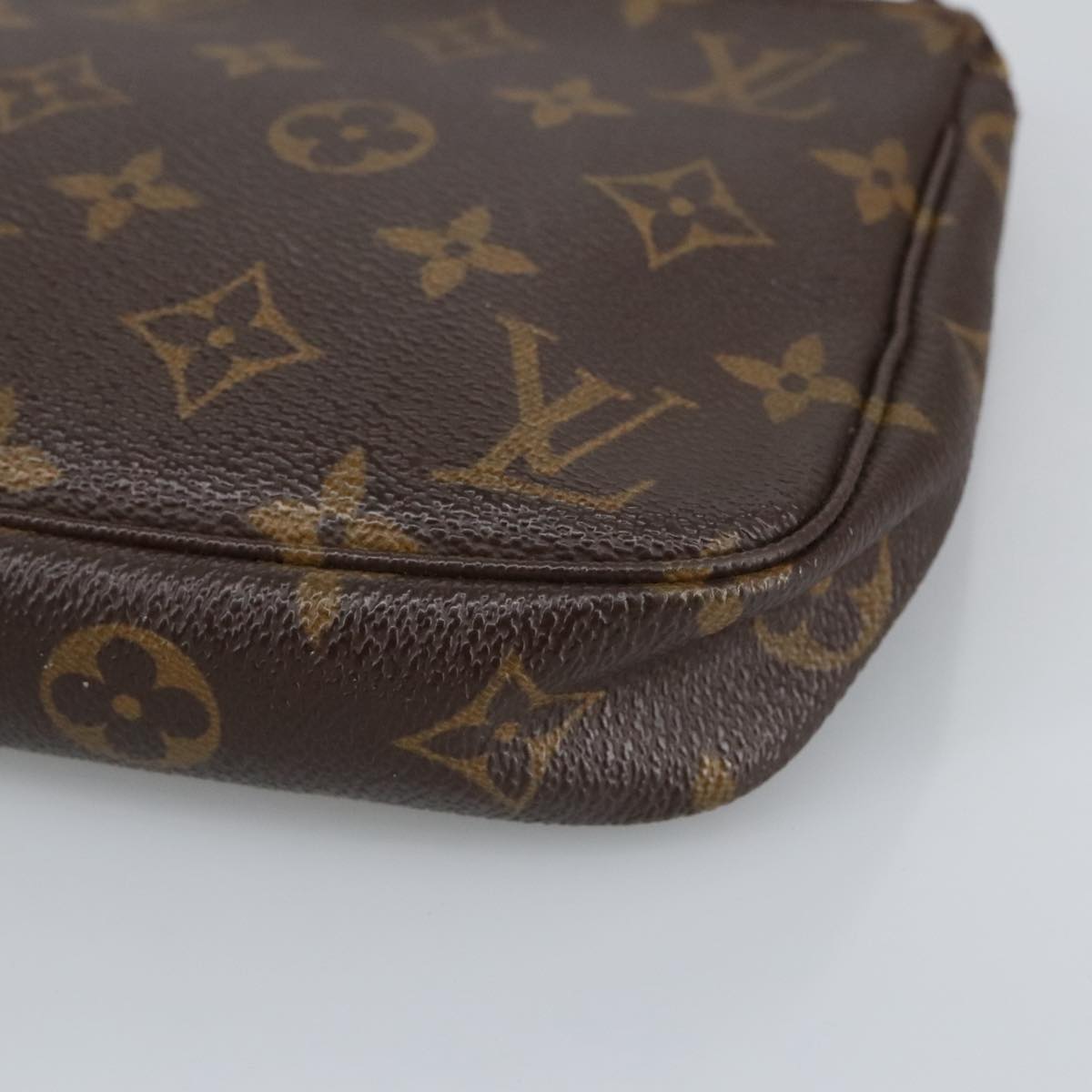 LOUIS VUITTON Monogram Pochette Accessoires Pouch M51980 LV 97900