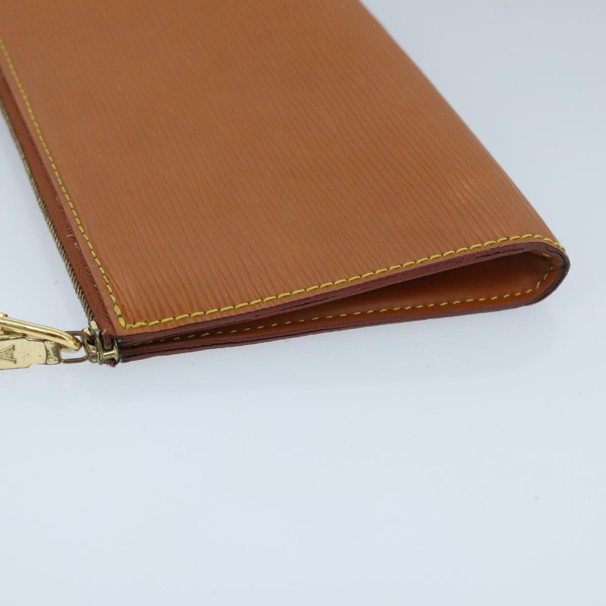 LOUIS VUITTON Epi Pochette Accessoires Pouch Zipangu Gold M52948 LV 97921