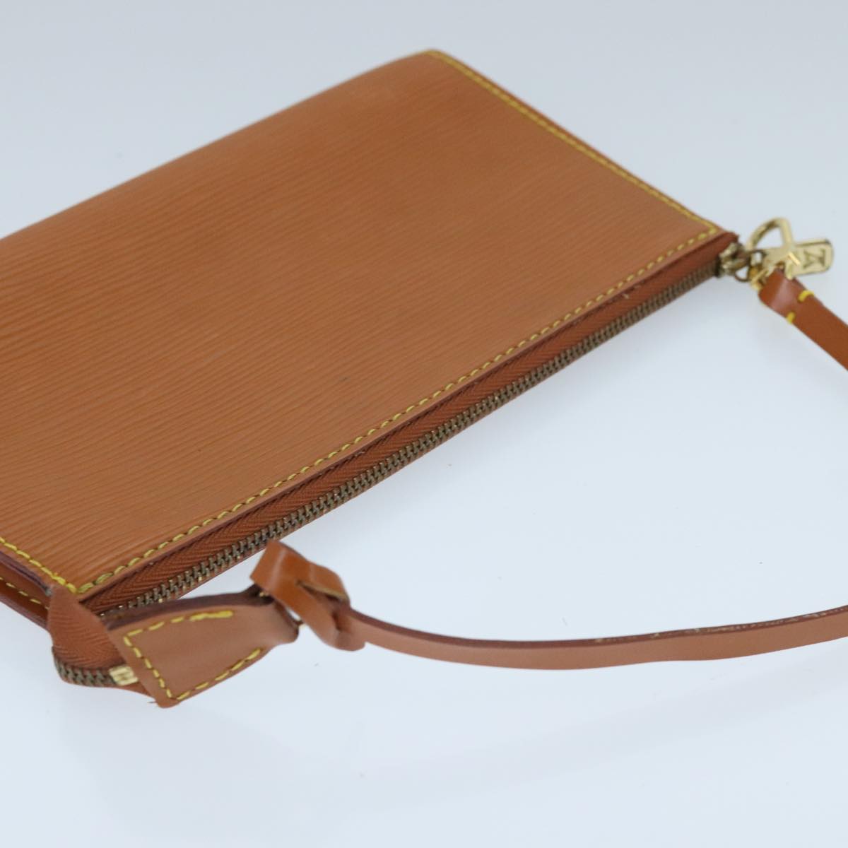 LOUIS VUITTON Epi Pochette Accessoires Pouch Zipangu Gold M52948 LV 97921