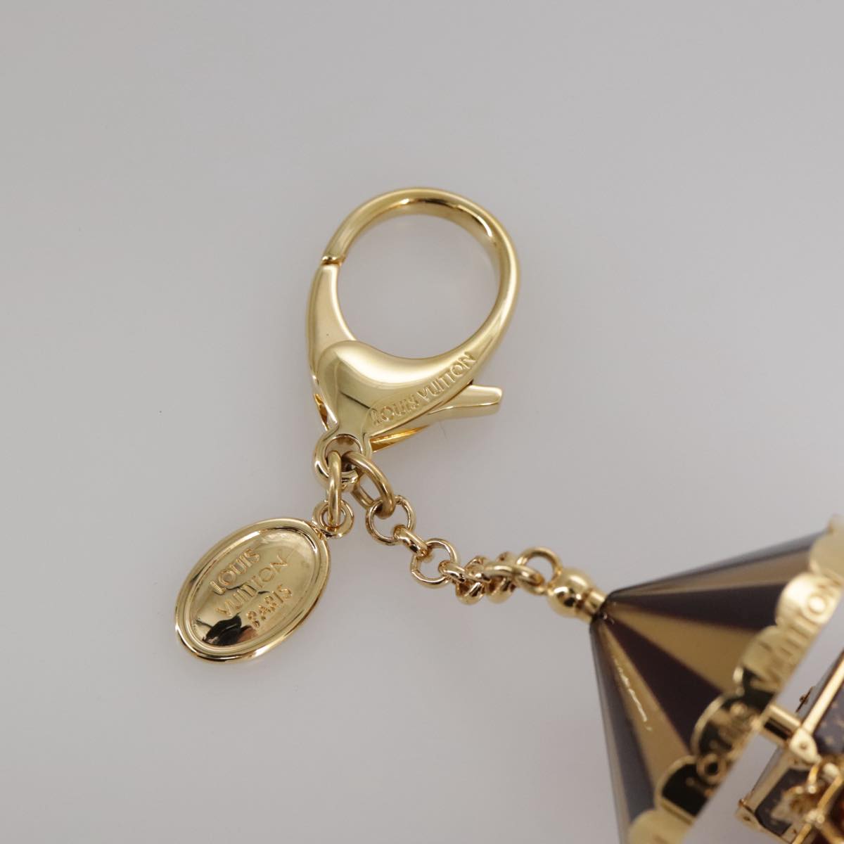 LOUIS VUITTON Bijoux Sac Carrousel Charm metal Gold M66782 LV 97979SA