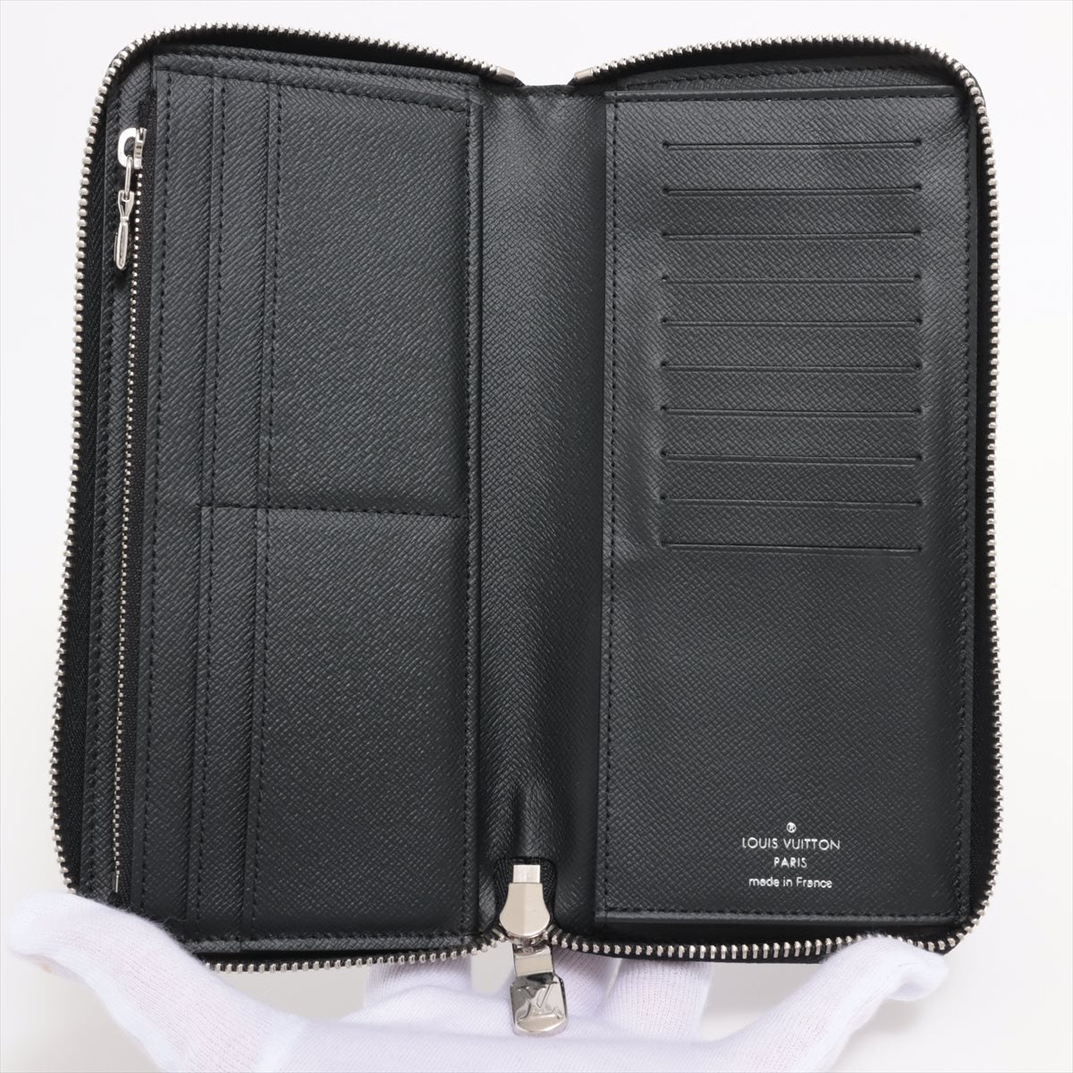 Louis Vuitton Taiga Zippie Wallet Vertical M30503 Noneir Round Zip Wallet