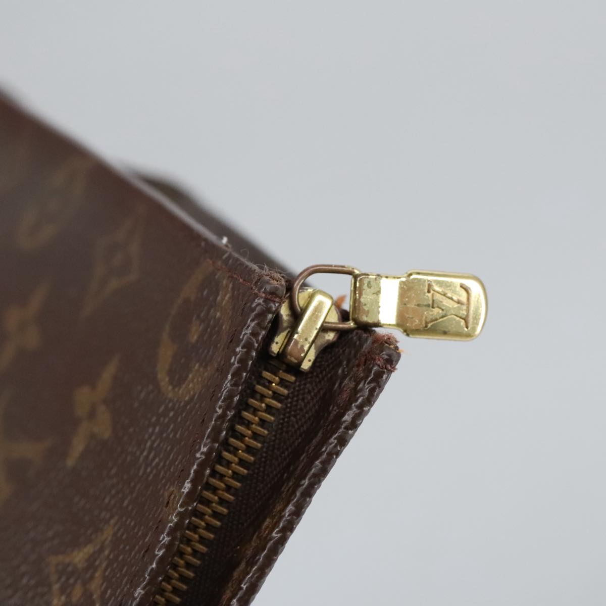 LOUIS VUITTON Monogram Poche Toilette 26 Pouch M47542 LV 98021
