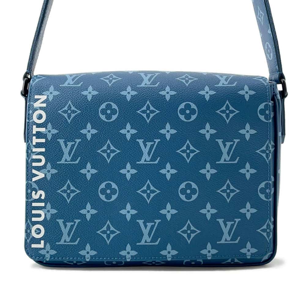 LOUIS VUITTON District NV3 Blue M23785 Monogram Size PM