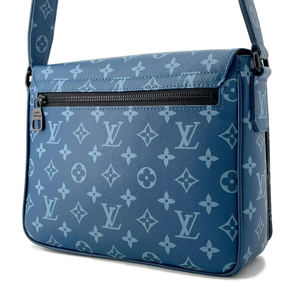 LOUIS VUITTON District NV3 Blue M23785 Monogram Size PM