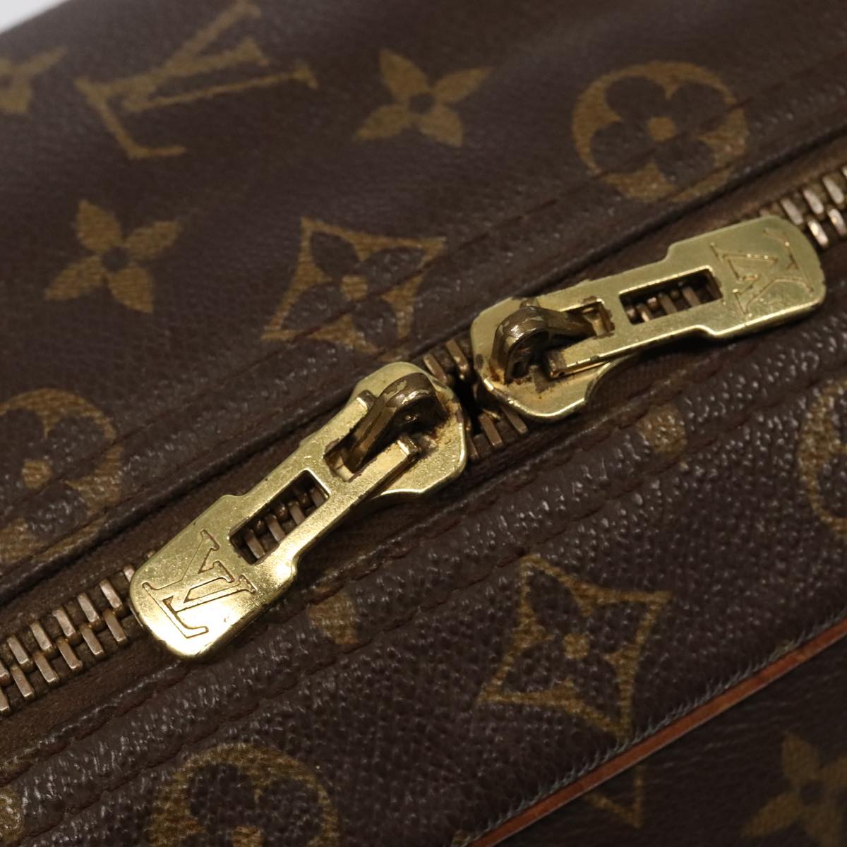 LOUIS VUITTON Monogram Sirius 45 Boston Bag M41408 LV 98657