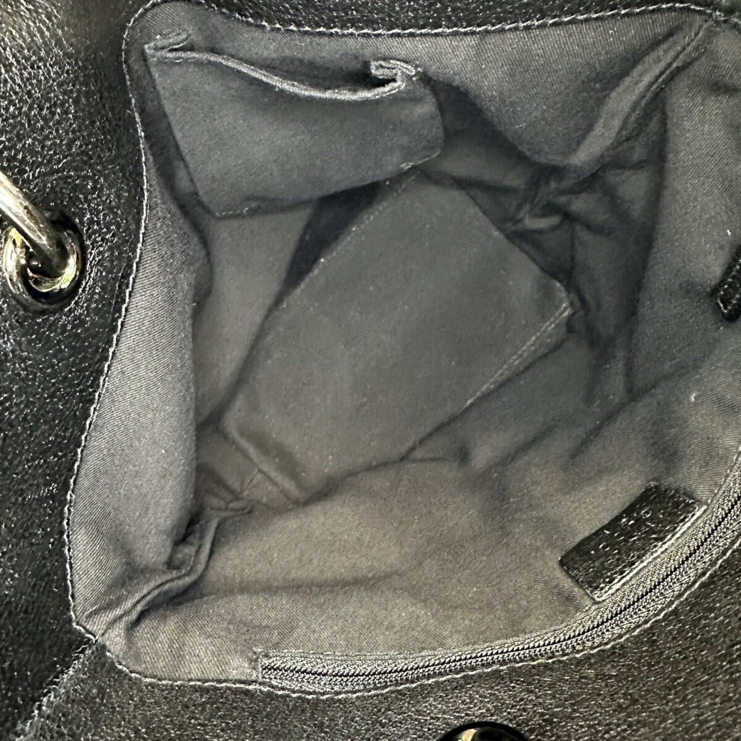 Gucci Gg Canvas  Canvas Shoulder Bag ()