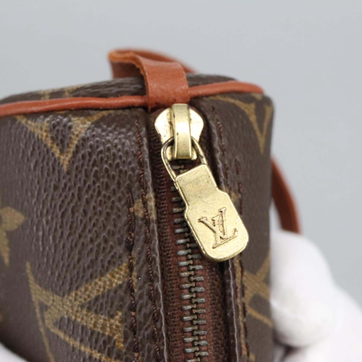 LOUIS VUITTON Monogram Papillon Pouch LV 98758