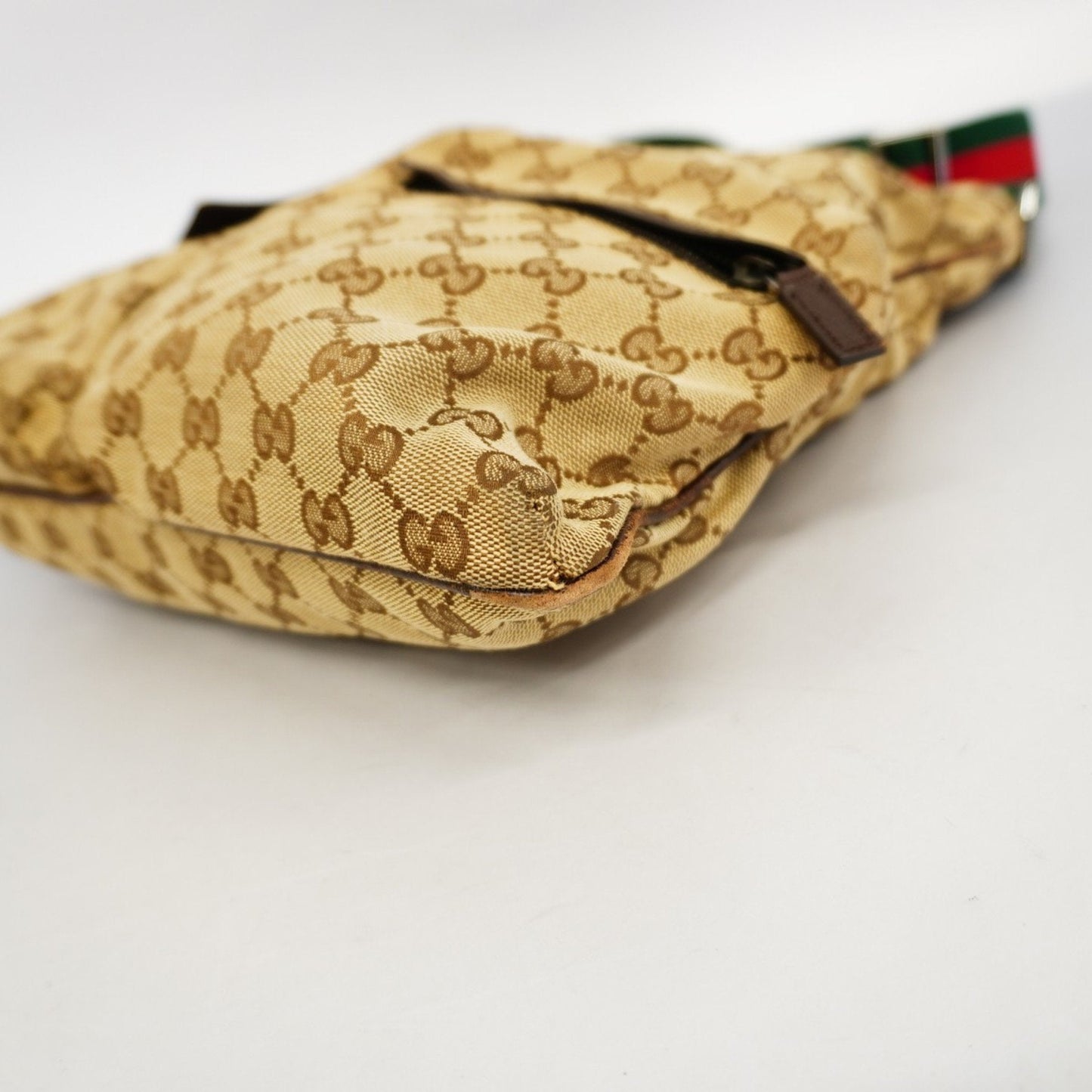 Gucci Gg Canvas  Canvas Shoulder Bag ()