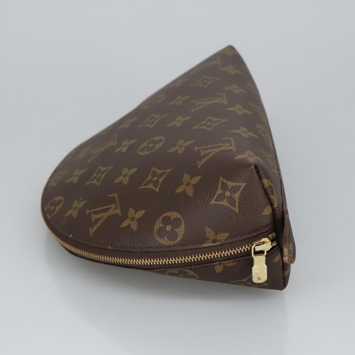 LOUIS VUITTON Monogram Trousse Demi Ronde Cosmetic Pouch M47520 LV 99012