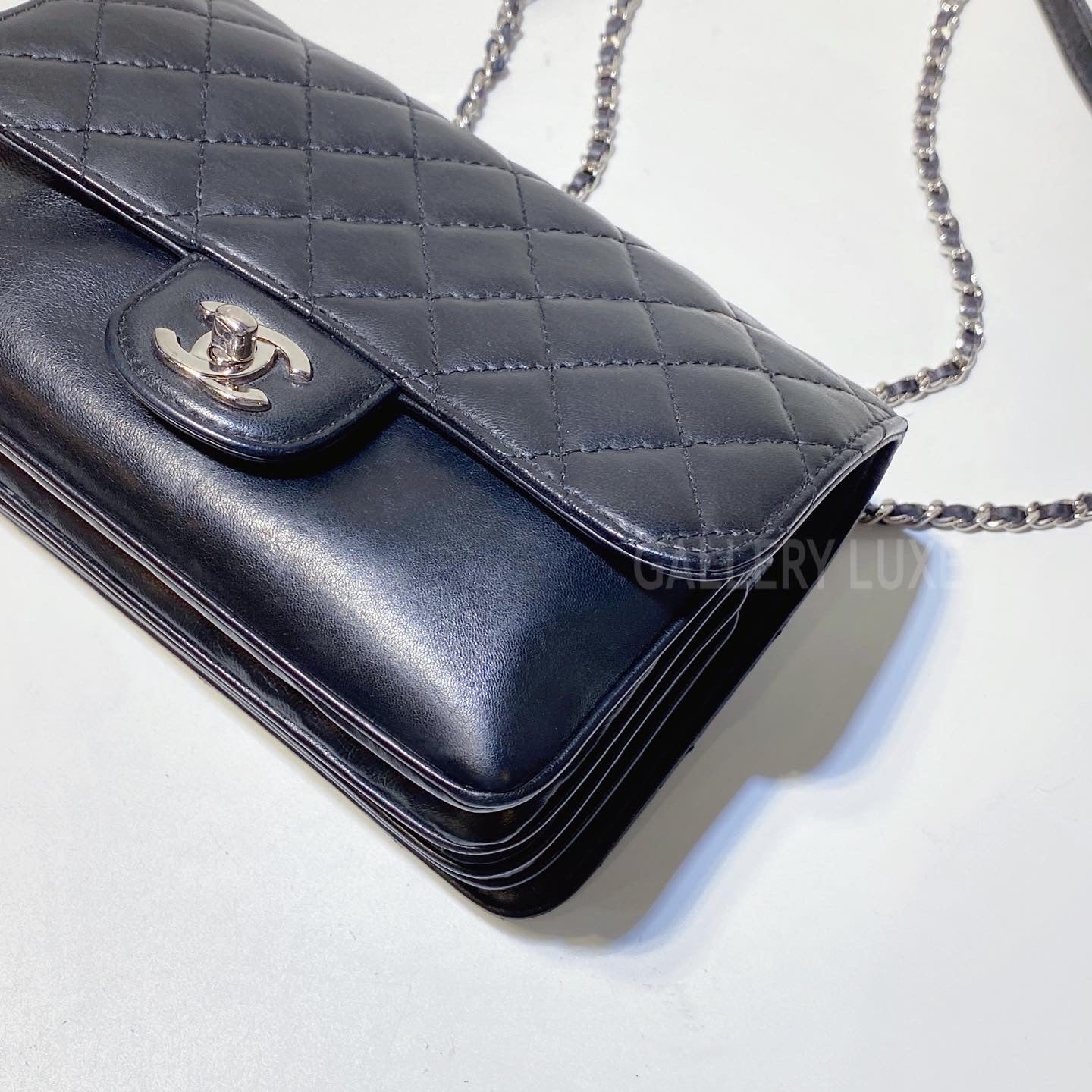 No.3098-Chanel Small Clam’s Pocket Flap Bag