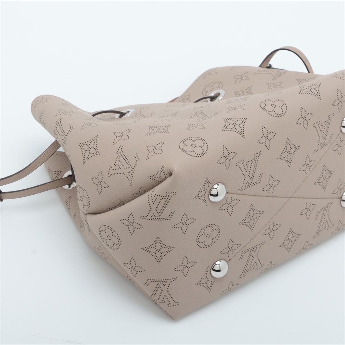 Louis Vuitton Mahina Bella M58791