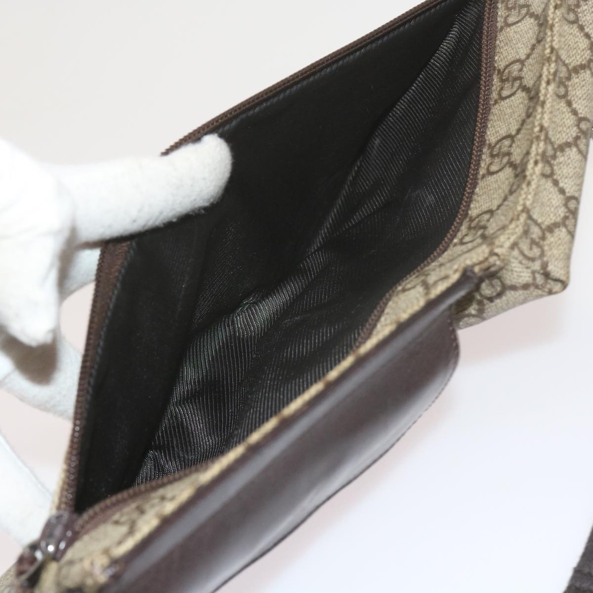 Luxury Gucci Trending 2025 Gg Supreme  Canvas Shoulder Bag ()